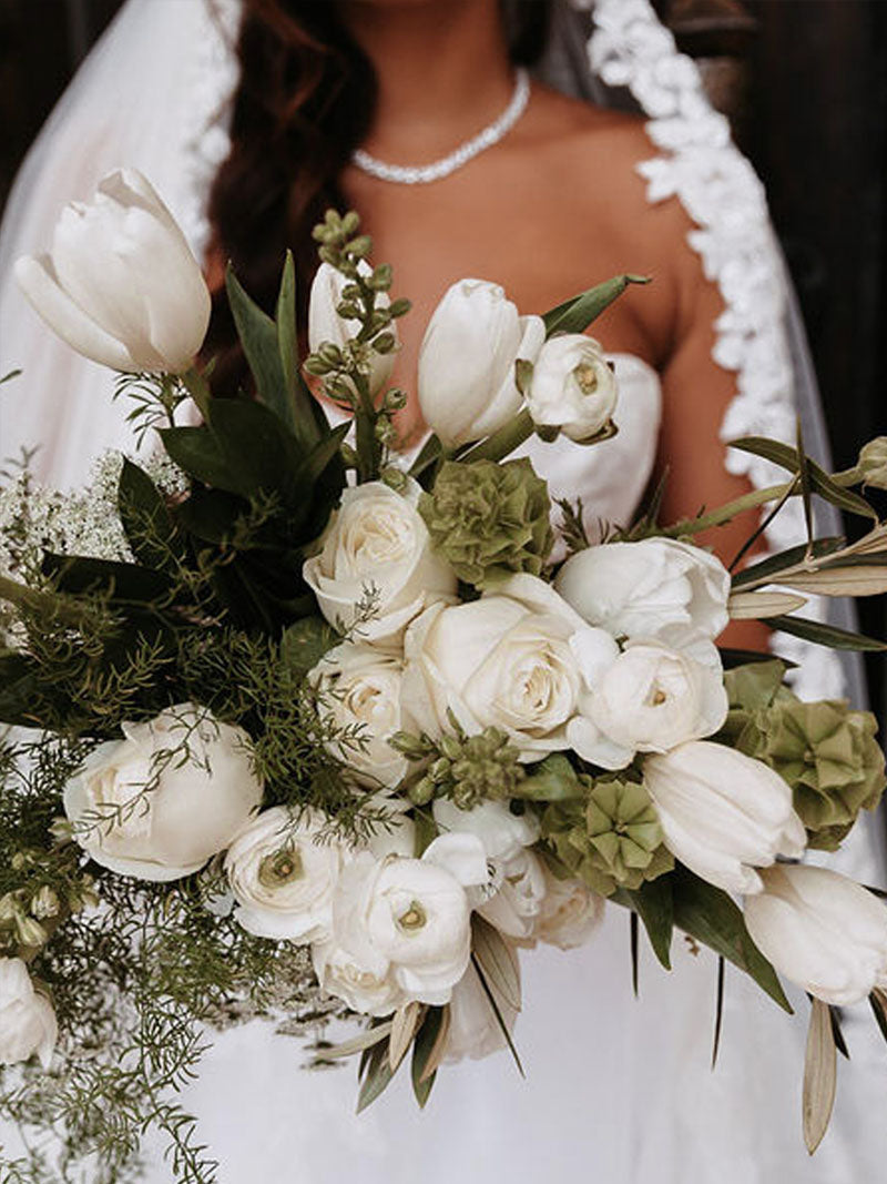 Natural White & Green Bouquet